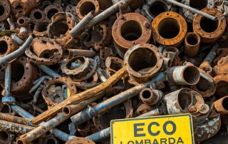 Un mucchio di scarti metallici da riciclare.